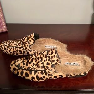 Size 8 fur lined cheetah loafers